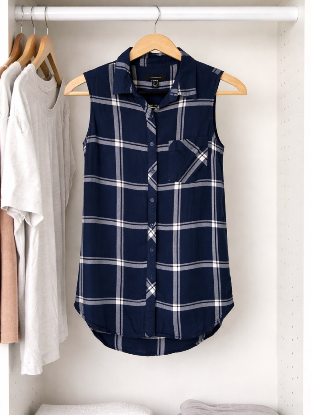 Atmosphere Navy Plaid Sleeveless Button Down Shirt Size 6 Longline
